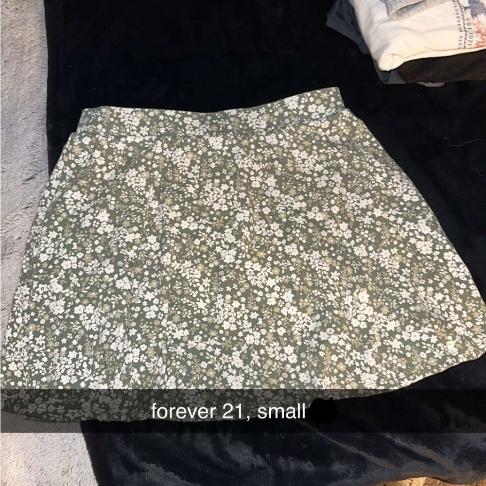Forever 21 skirt